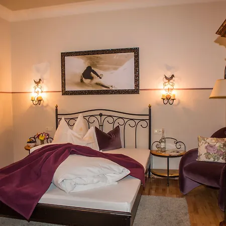 Brunnenhof * Σανκτ Αντόν αμ Άλμπεργκ