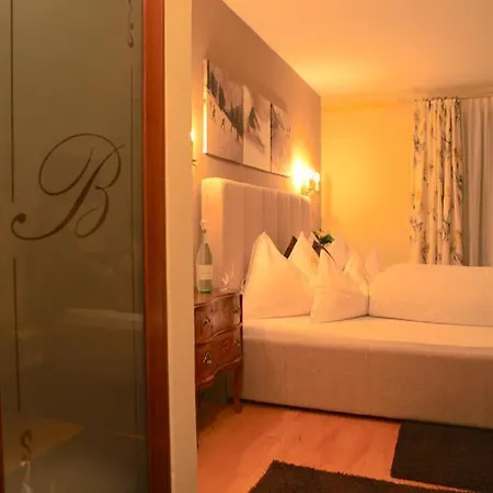 Chalet Brunnenhof Apartment Sankt Anton am Arlberg