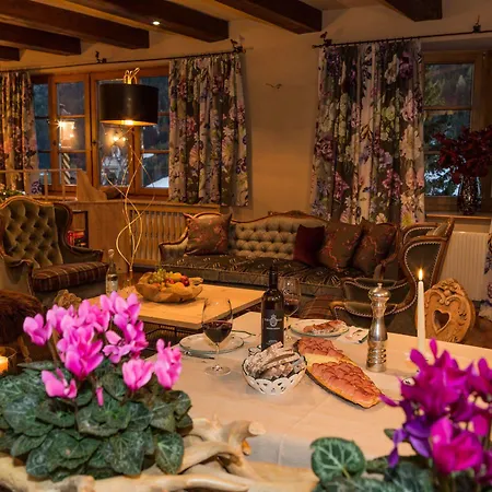 Chalet Brunnenhof Sankt Anton am Arlberg